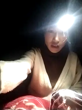 Snapshot of bemupcute chatting on February 28, 2026, 1:22 pm bemupcute online show from February 28, 2026, 1:22 pm