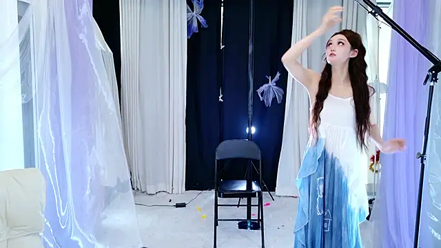 Snapshot of Dancer_Lucky-Nini chatting on March 5, 2026, 7:05 am Dancer Lucky-Nini online show from March 5, 2026, 7:05 am