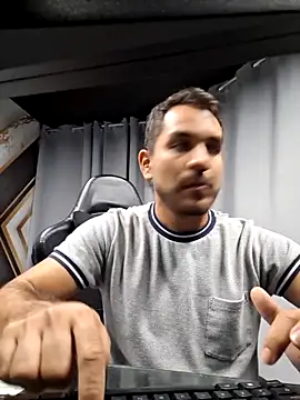 Snapshot of noa_desire chatting on February 27, 2026, 10:20 pm noa desire online show from February 27, 2026, 10:20 pm