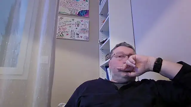 Snapshot of doudou310 chatting on February 20, 2026, 6:26 am doudou310 online show from February 20, 2026, 6:26 am