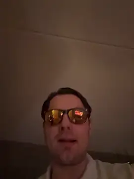 hottogetherNL online show from February 20, 2026, 9:06 pm