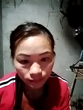 Snapshot of l_kiss chatting on February 9, 2026, 9:35 pm l kiss online show from February 9, 2026, 9:35 pm