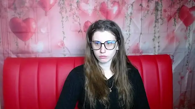 Snapshot of LilianaShine chatting on February 11, 2026, 6:02 am LilianaShine online show from February 11, 2026, 6:02 am