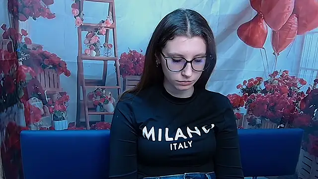 LilianaShine online show from March 16, 2026, 6:06 am