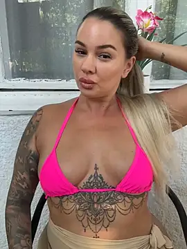 sexybatwomen33 online show from July 14, 2026, 2:45 pm