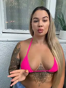 sexybatwomen33 online show from July 10, 2026, 6:02 am