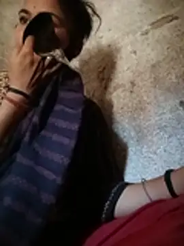 Snapshot of Sunali_Bendre chatting on June 2, 2026, 11:10 am Sunali Bendre online show from June 2, 2026, 11:10 am