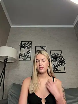 xXKelly bonb0nXx online show from July 15, 2026, 4:03 pm