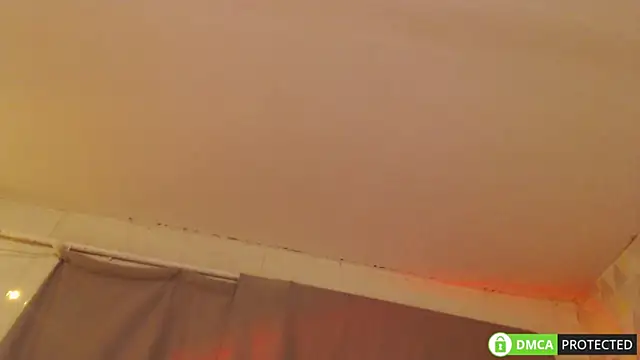 Mia  Jensen online show from April 8, 2026, 9:16 pm