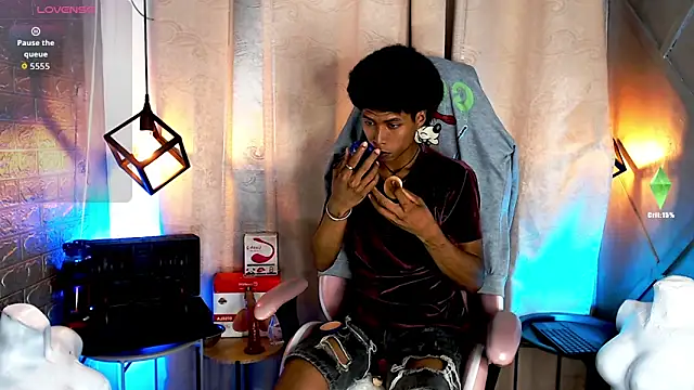 Walkers05 online show from March 31, 2026, 11:29 pm