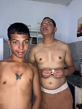 Snapshot of Loaisn chatting on February 18, 2026, 1:58 am Loaisn online show from February 18, 2026, 1:58 am