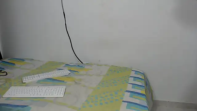 Snapshot of the_skinny_one chatting on February 27, 2026, 12:05 pm the skinny one online show from February 27, 2026, 12:05 pm