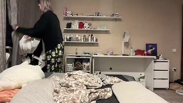 lilXdomiii online show from March 7, 2026, 6:35 pm