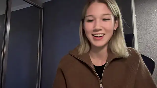 lilXdomiii online show from April 9, 2026, 11:38 am