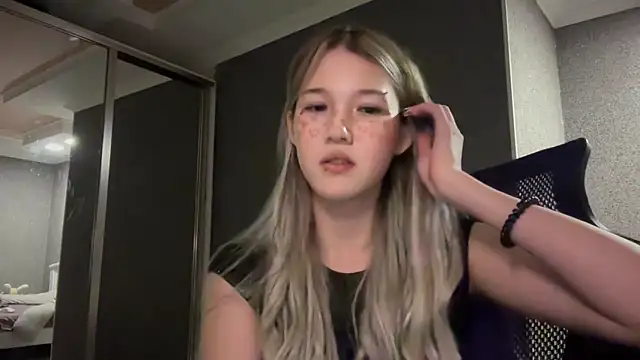 lilXdomiii online show from February 4, 2026, 5:08 pm