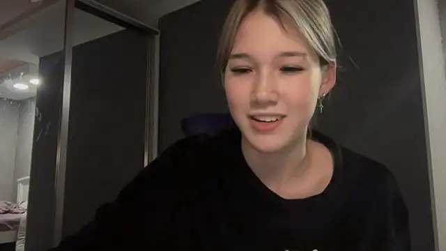 lilXdomiii online show from February 14, 2026, 5:57 pm