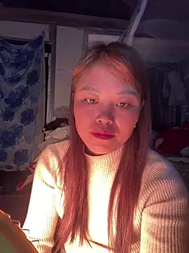 Snapshot of Mila-888 chatting on February 4, 2026, 10:27 pm Mila-888 online show from February 4, 2026, 10:27 pm