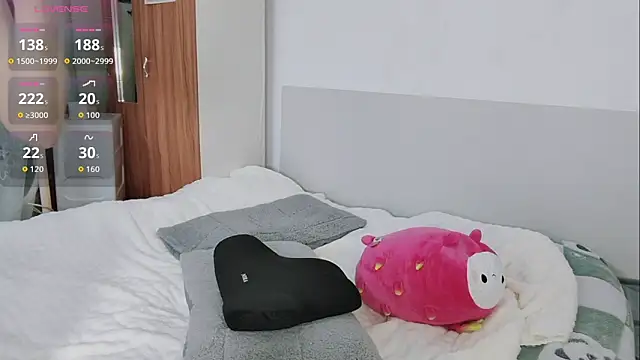 Eliana-ik online show from March 16, 2026, 2:21 pm