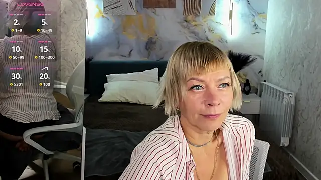 Snapshot of Ann_Annise chatting on July 25, 2026, 12:51 am Ann Annise online show from July 25, 2026, 12:51 am