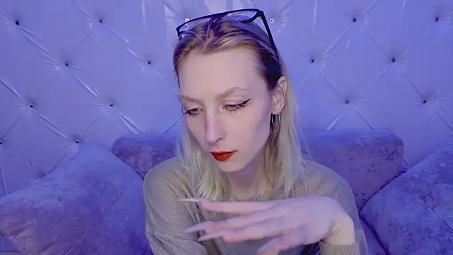 Snapshot of Akiro_Kim7 chatting on February 16, 2026, 2:10 am Akiro Kim7 online show from February 16, 2026, 2:10 am