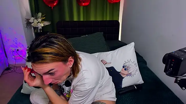 Snapshot of PollyRoseX chatting on March 23, 2026, 8:08 pm PollyRoseX online show from March 23, 2026, 8:08 pm