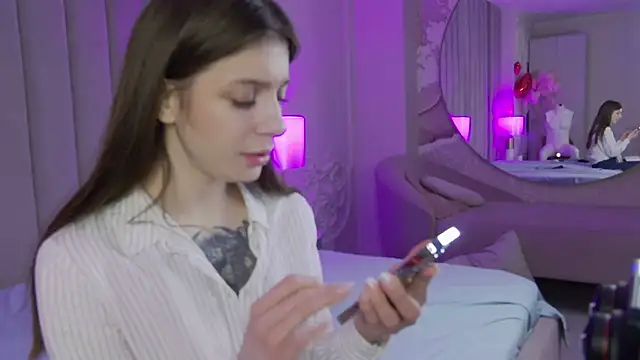 EileenElfie online show from February 23, 2026, 3:52 am