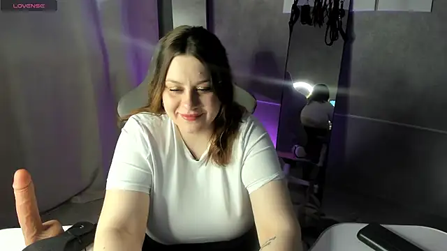 Snapshot of Valery_Grand chatting on February 23, 2026, 8:59 am Valery Grand online show from February 23, 2026, 8:59 am