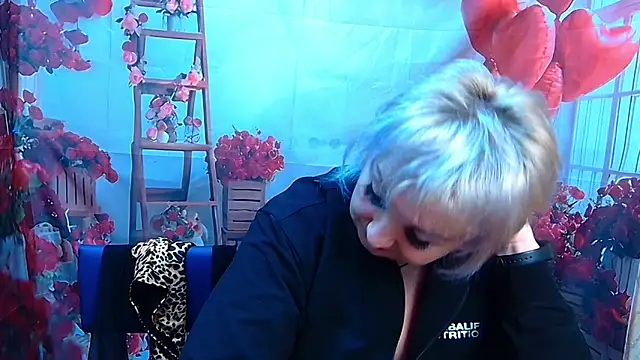 Snapshot of RenataDaster chatting on April 9, 2026, 4:46 pm RenataDaster online show from April 9, 2026, 4:46 pm