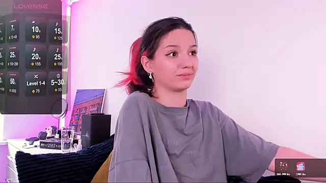 miabellee  online show from June 27, 2026, 7:36 am