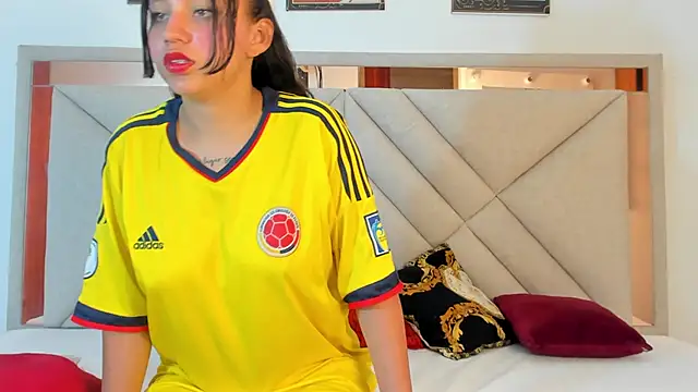 AmberQueen1 online show from February 17, 2026, 12:02 pm