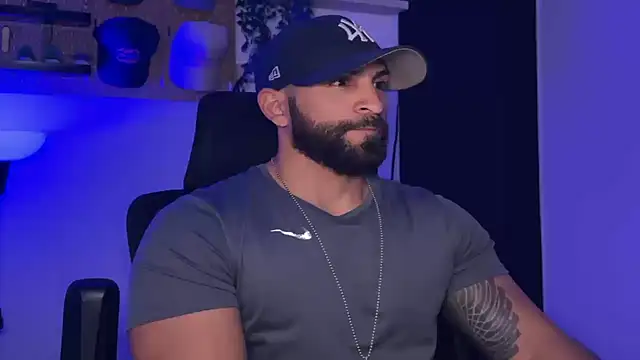 SamDornan51 online show from April 1, 2026, 11:56 pm