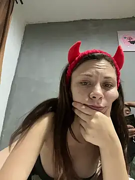 Foxy20withBear online show from July 20, 2026, 9:50 pm