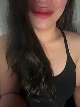 Snapshot of QuynhAnh_2k1 chatting on February 25, 2026, 6:52 pm QuynhAnh 2k1 online show from February 25, 2026, 6:52 pm