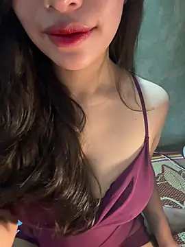 Snapshot of QuynhAnh_2k1 chatting on February 12, 2026, 3:28 am QuynhAnh 2k1 online show from February 12, 2026, 3:28 am