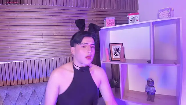 Snapshot of noahWolff_ chatting on February 11, 2026, 4:56 am noahWolff online show from February 11, 2026, 4:56 am