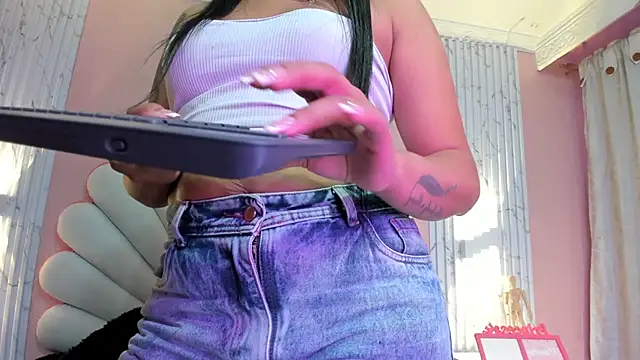 Kateemos online show from February 7, 2026, 1:08 pm