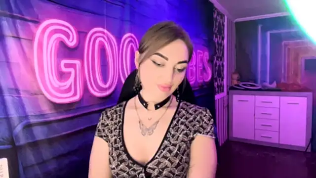 Snapshot of Vellora_ chatting on February 19, 2026, 6:38 pm Vellora online show from February 19, 2026, 6:38 pm