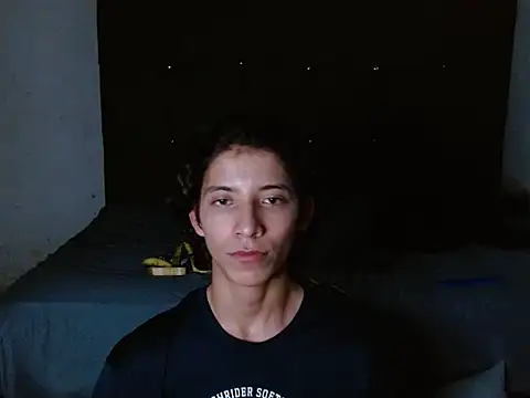 Snapshot of SolRakOF chatting on March 4, 2026, 12:40 am SolRakOF online show from March 4, 2026, 12:40 am