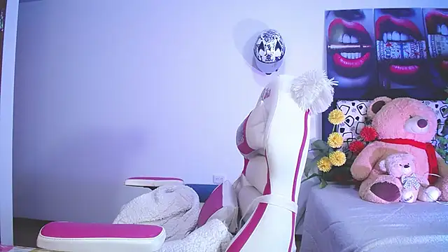 Snapshot of lika_little0 chatting on June 19, 2026, 11:09 pm lika little0 online show from June 19, 2026, 11:09 pm