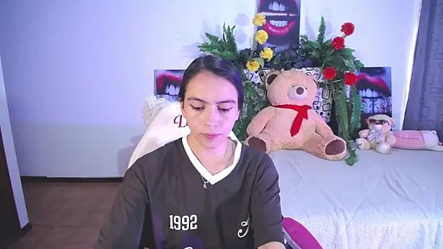 lika little0 online show from March 3, 2026, 8:38 pm