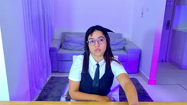 AntonellaBons online show from June 6, 2026, 3:01 am