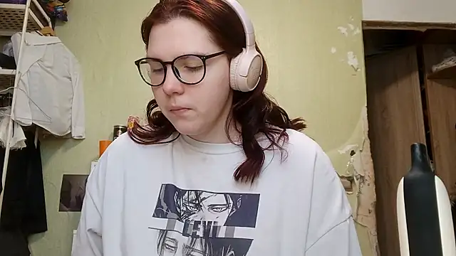 VannessaDillenbeck online show from February 9, 2026, 7:50 am