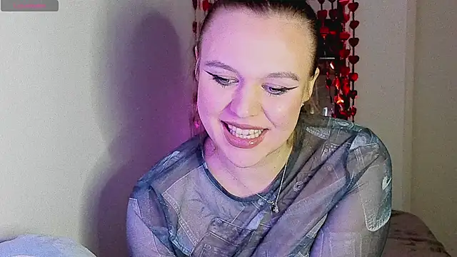 Snapshot of Lika__Sweeet chatting on February 13, 2026, 8:53 pm Lika Sweeet online show from February 13, 2026, 8:53 pm