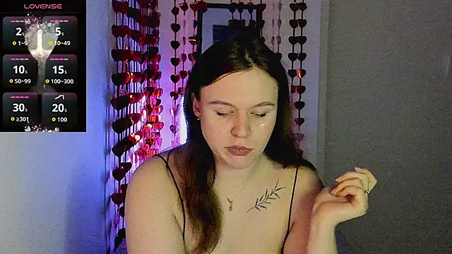 Snapshot of Lika__Sweeet chatting on February 20, 2026, 8:11 pm Lika Sweeet online show from February 20, 2026, 8:11 pm