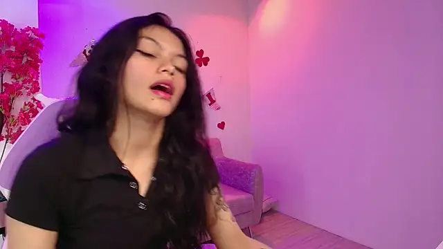 Snapshot of Maddie_T18 chatting on February 28, 2026, 11:32 am Maddie T18 online show from February 28, 2026, 11:32 am