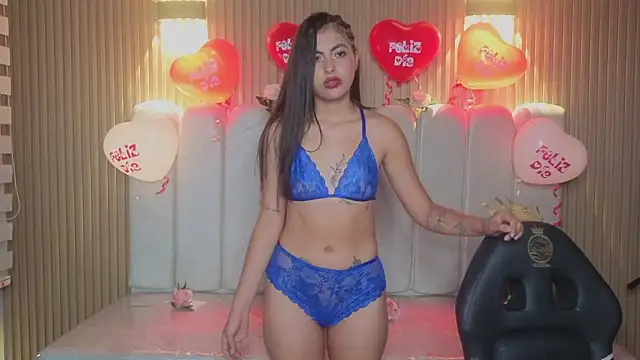 Perla lovely  online show from February 13, 2026, 12:49 pm