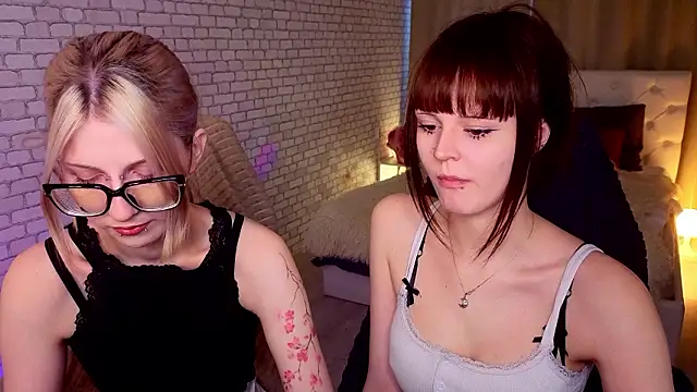 michelewild online show from March 17, 2026, 1:36 pm