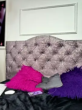 Snapshot of violetmist chatting on February 6, 2026, 1:34 am violetmist online show from February 6, 2026, 1:34 am