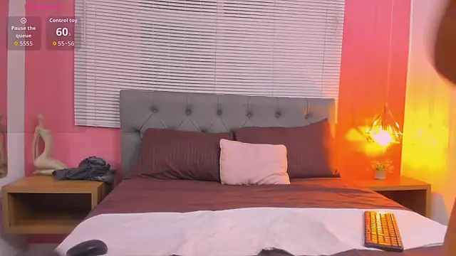 drako18  online show from March 23, 2026, 3:06 am