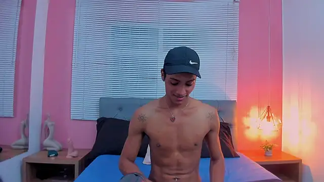 Snapshot of drako18_ chatting on February 20, 2026, 3:14 am drako18 online show from February 20, 2026, 3:14 am